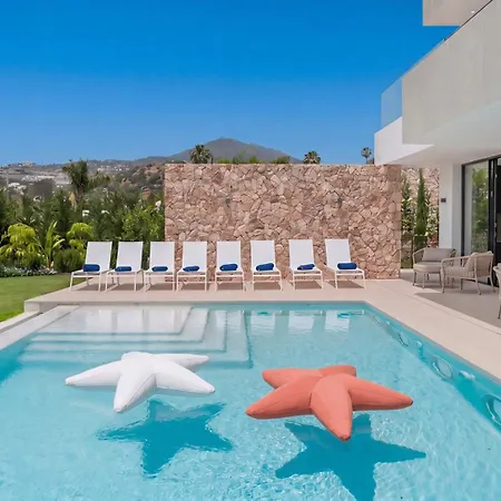 Vacation I Trophy, Built In 2026, Private Turquoise Pool, 6bdr, Walking Distance To Naranjos, Minutes From Puerto Banus, Luxury Interiors, Private Gym, Lounge Bar Villa *
