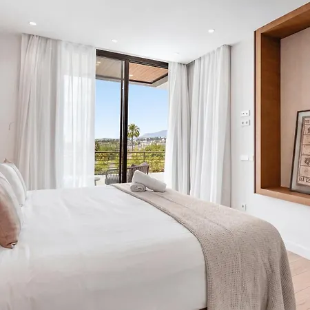 Vacation I Trophy, Built In 2026, Private Turquoise Pool, 6bdr, Walking Distance To Naranjos, Minutes From Puerto Banus, Luxury Interiors, Private Gym, Lounge Bar Marbella