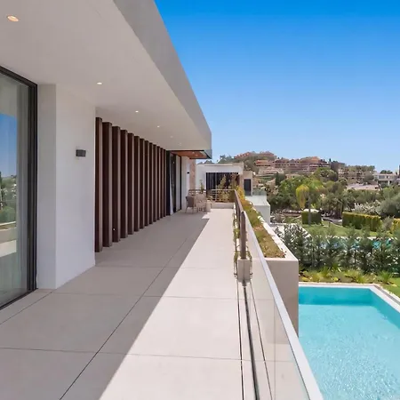 Vacation I Trophy, Built In 2026, Private Turquoise Pool, 6bdr, Walking Distance To Naranjos, Minutes From Puerto Banus, Luxury Interiors, Private Gym, Lounge Bar