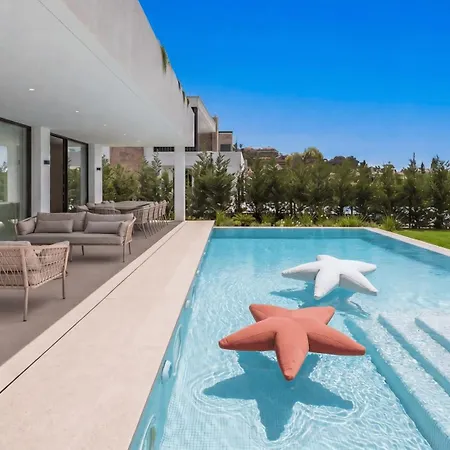 Villa Vacation I Trophy, Built In 2026, Private Turquoise Pool, 6bdr, Walking Distance To Naranjos, Minutes From Puerto Banus, Luxury Interiors, Private Gym, Lounge Bar *