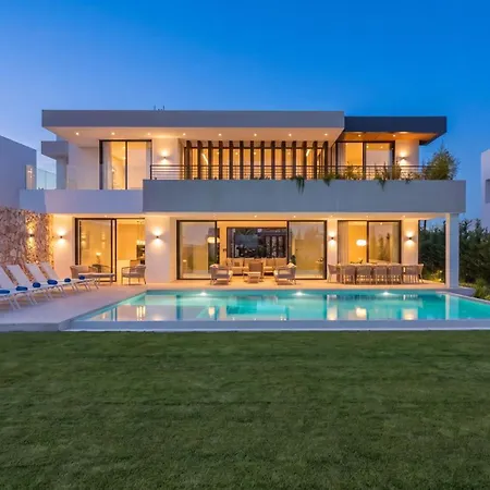 Vacation I Trophy, Built In 2026, Private Turquoise Pool, 6bdr, Walking Distance To Naranjos, Minutes From Puerto Banus, Luxury Interiors, Private Gym, Lounge Bar Marbella